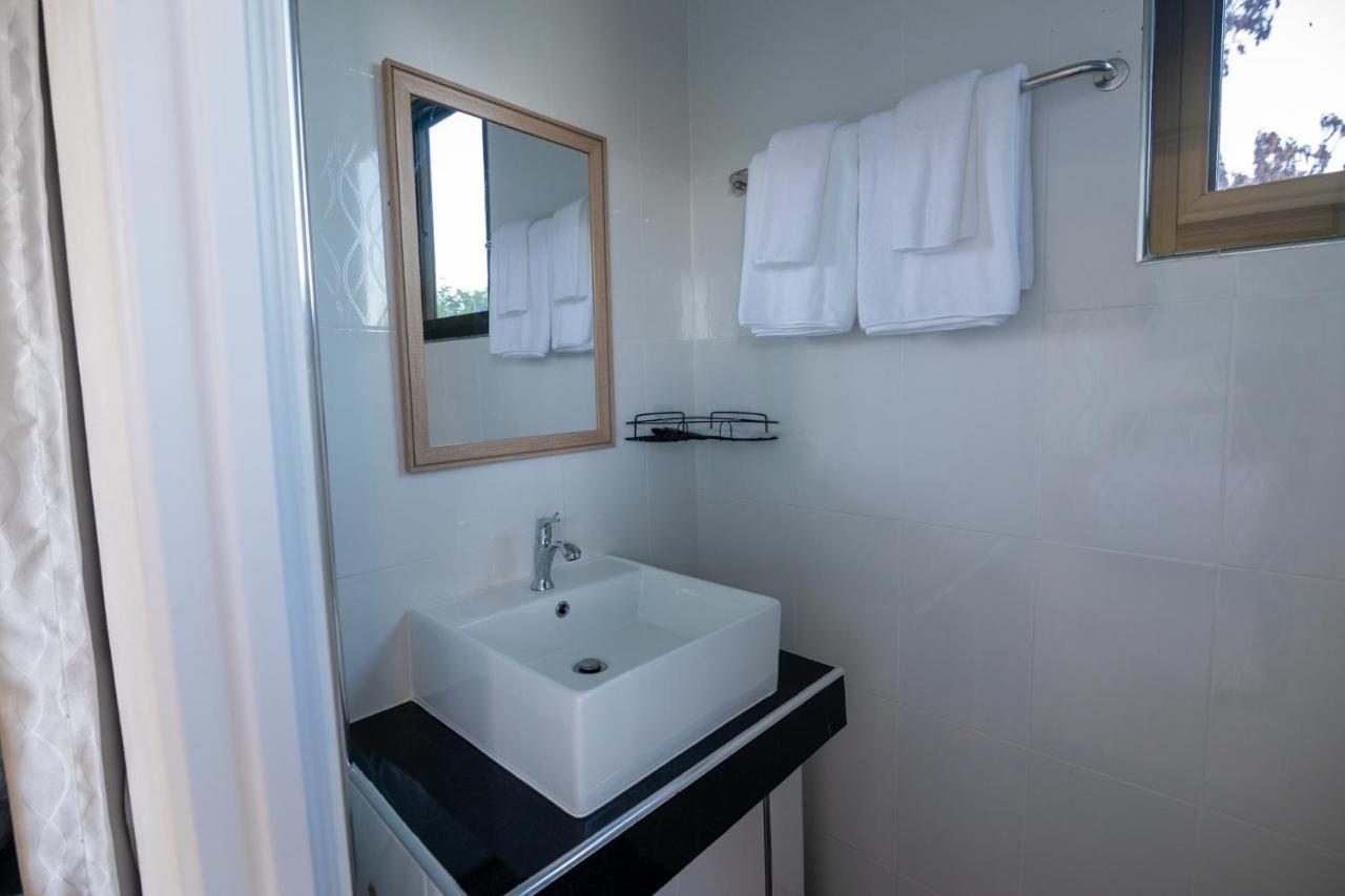 Bed and Breakfast Oasis Phamee Ban Pha Mi Exteriér fotografie